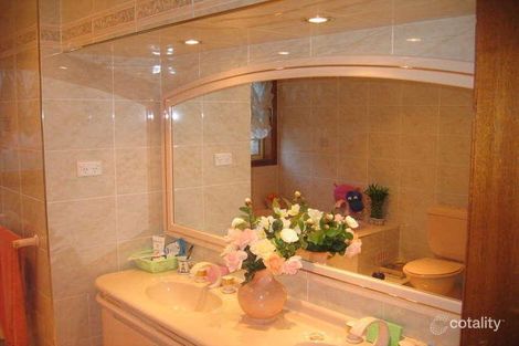 Property photo of 14 Stott Close Bonnyrigg NSW 2177