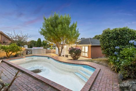 11 Alderbrook Ave, Mulgrave, VIC 3170