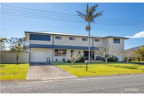 Property photo of 6 Banksia Close Manning Point NSW 2430