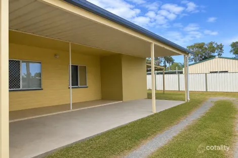 2/5 Swift St, Slade Point, QLD 4740