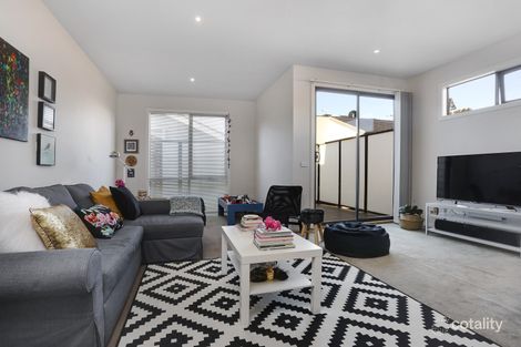 Property photo of 2/162 McKinnon Road McKinnon VIC 3204