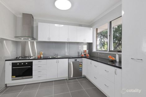 Property photo of 1/24 Highclere Avenue Mount Waverley VIC 3149