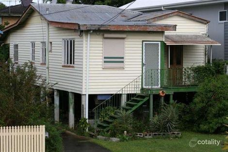 Property photo of 24 Pine Street Wynnum QLD 4178
