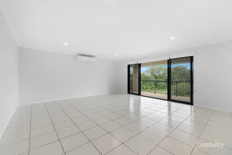 Property photo of 10 York Close Oxley QLD 4075