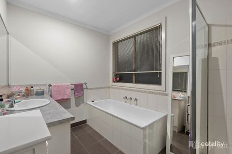 Property photo of 88 Melissa Way Pakenham VIC 3810
