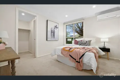 Property photo of 1/27 Crocus Crescent Glen Waverley VIC 3150