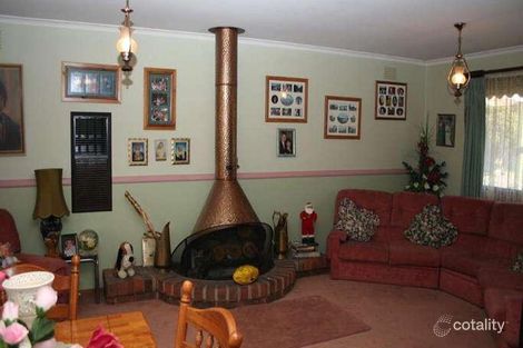 Property photo of 4 Mudlark Court Carrum Downs VIC 3201