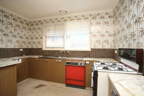 Property photo of 14 Bognor Avenue Seaford VIC 3198