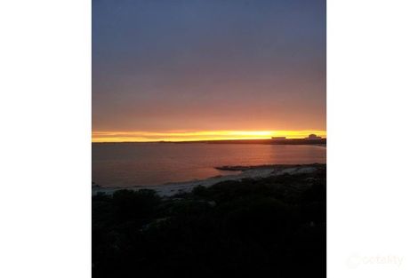 Property photo of 4 Eremophila Cove Point Lowly SA 5601
