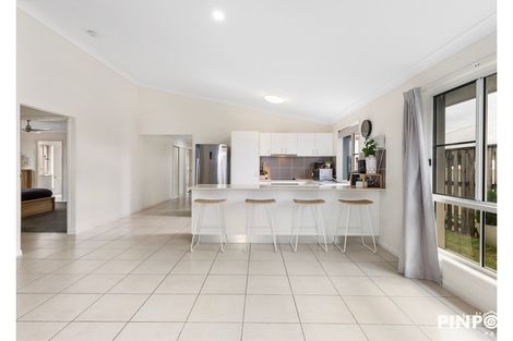 Property photo of 52 Coogee Terrace Blacks Beach QLD 4740
