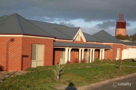 2 Tower Pl, Rutherglen, VIC 3685