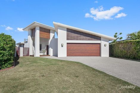 12 Banks Ct, Torquay, QLD 4655