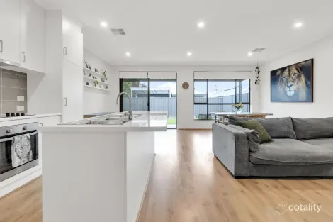 Property photo of 34 John Circuit Angle Vale SA 5117