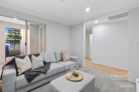 Property photo of 23 Reflection Boulevard Jindalee WA 6036