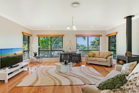 Property photo of 28 Hilltop Crescent Blue Mountain Heights QLD 4350