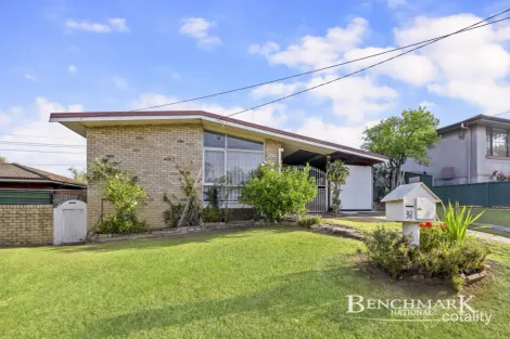 38 Balanada Ave, Chipping Norton, NSW 2170