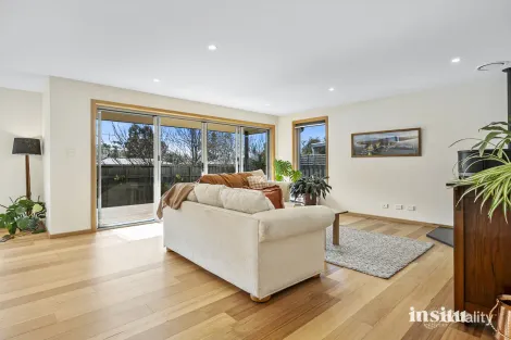 Property photo of 5 Damask Court Cambridge TAS 7170