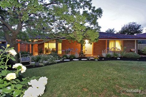 Property photo of 8 Baronet Road Lesmurdie WA 6076