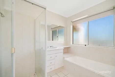 5/6-10 Parkland Pl, Banora Point, NSW 2486