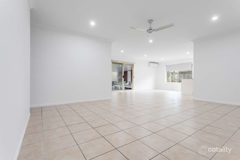 Property photo of 14 Cadell Crescent Rothwell QLD 4022