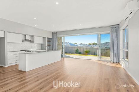 Property photo of 14 Fantail Rise Diamond Beach NSW 2430