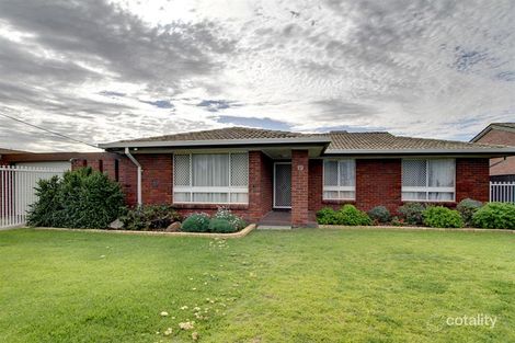 19 Weeroona Ave, Port Noarlunga South, SA 5167