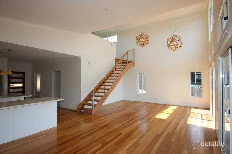 Property photo of 14 Waitpinga Court Red Head NSW 2430