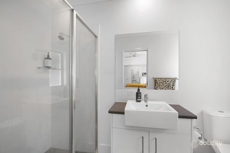 Property photo of 6 Honey Myrtle Close Peregian Springs QLD 4573