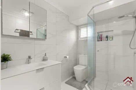 Property photo of 5 Aleisha Court Murrumba Downs QLD 4503