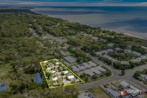 39 Palm View Dr, Moore Park Beach, QLD 4670