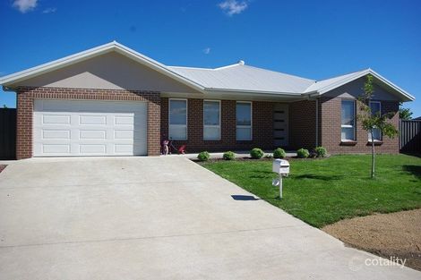 11 Benjamin Pl, Goulburn, NSW 2580