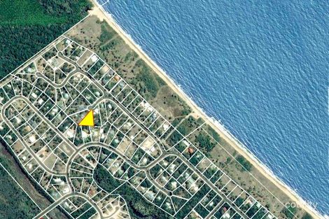 4 Crown Ct, Moore Park Beach, QLD 4670