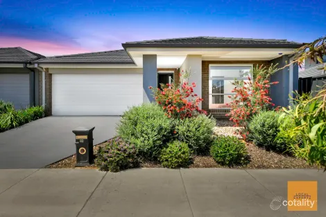 19 Staccato Tce, Strathtulloh, VIC 3338