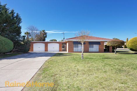 Property photo of 18 Warrambool Crescent Glenfield Park NSW 2650