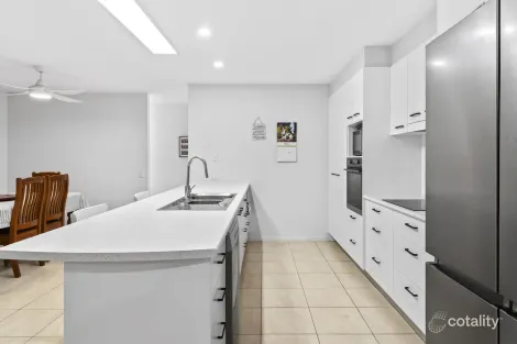 Property photo of 13 Heights Road Beerwah QLD 4519