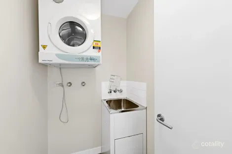 Property photo of 911/1 Bruce Bennetts Place Maroubra NSW 2035
