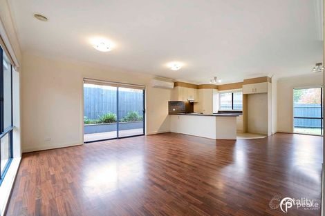 Property photo of 2/21 Taggerty Crescent Narre Warren South VIC 3805