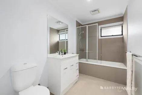 Property photo of 16 Kalkallo Way Mernda VIC 3754