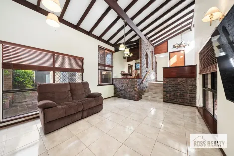 Property photo of 3 Donahue Close Noranda WA 6062