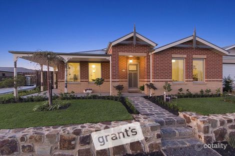 21 Cotswold Cres, Officer, VIC 3809