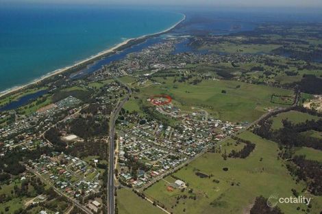 76 Stirling Dr, Lakes Entrance, VIC 3909