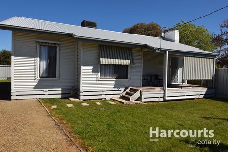 Property photo of 18 Silverwood Grove Wangaratta VIC 3677