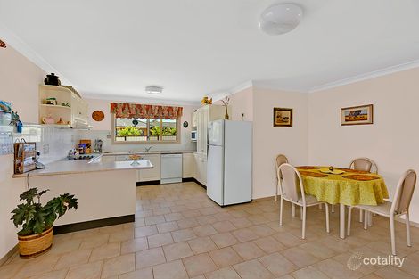 Property photo of 4 Ben Close Lake Haven NSW 2263