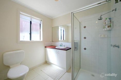 Property photo of 20 Banyalla Place Rowville VIC 3178