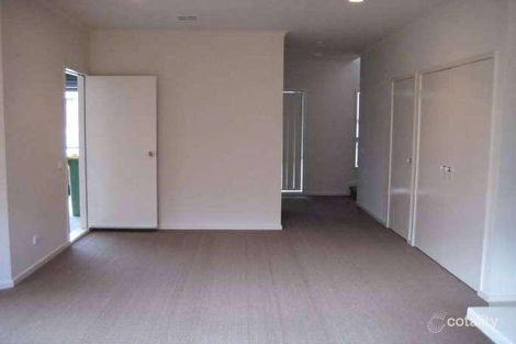 Property photo of 3/120 Ahern Road Pakenham VIC 3810