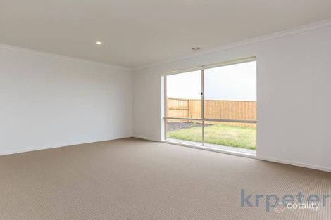 Property photo of 14 Dolcetto Drive Berwick VIC 3806