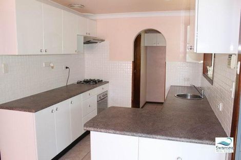 Property photo of 162 Macquarie Grove Caves Beach NSW 2281