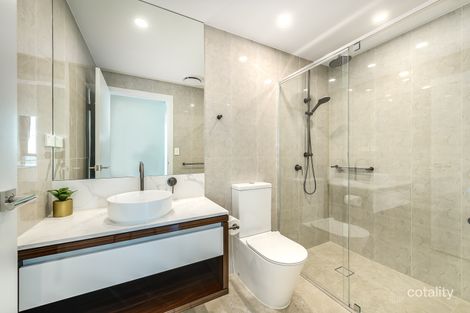 Property photo of 28-30 Second Avenue Broadbeach QLD 4218