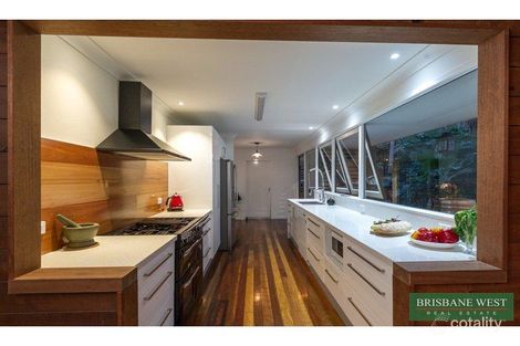 Property photo of 372 Brookfield Road Kenmore Hills QLD 4069