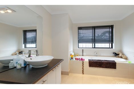 Property photo of 3 Cantwell Drive Sale VIC 3850